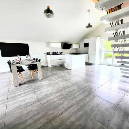 Calm And Modern Apartment Eischen
