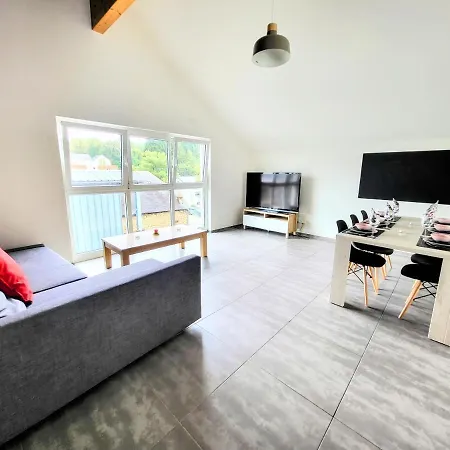 Calm And Modern Apartment Eischen