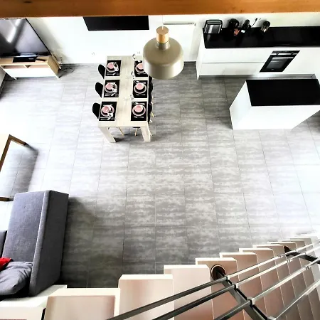Calm And Modern Apartment *