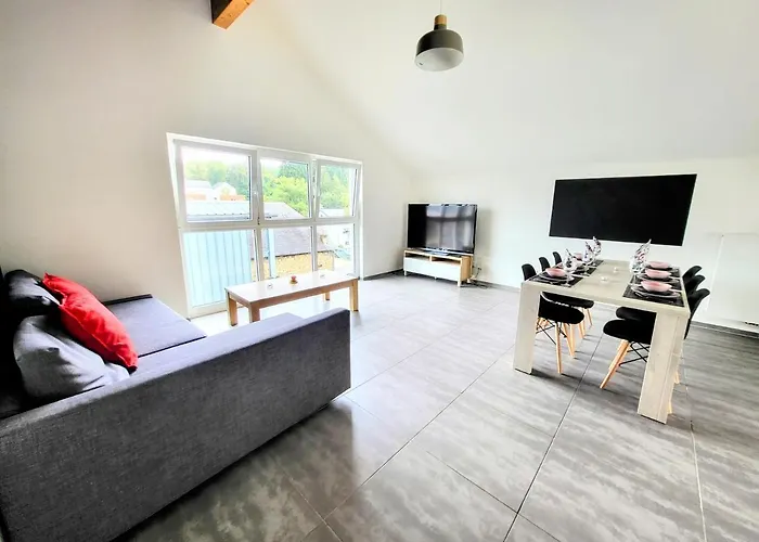 Calm And Modern Apartamento Eischen
